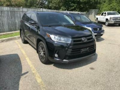 2017 Toyota Highlander $29,999+ taxes
