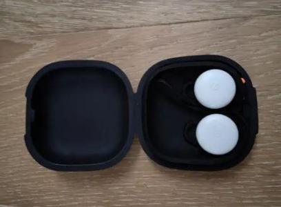 Google pixel buds
