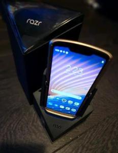 Motorola RAZR 5G (256gb)