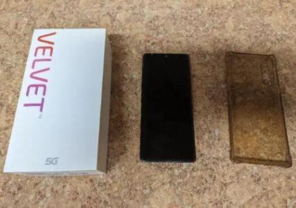 LG Velvet 5G w/box in NEW condition + SD Card included!