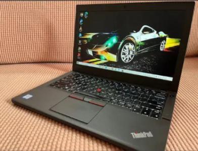 Slim Core i7 Lenovo 12 gig Ram 500 gig SSHD Excellent Battery