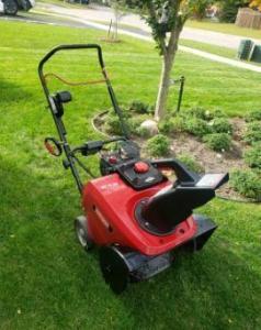 Craftsman 22 inch 8hp gas snowblower electric start