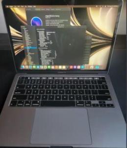 Selling 2020 Macbook Pro 13 inch. i5, 256ssd,8gb ram. With box