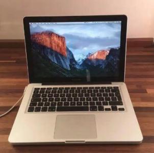 Macbook Pro 13 Inch Laptop