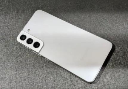 NEW Samsung Galaxy S22 Plus