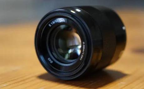 Sony 50mm f1.8 OSS apsc lens