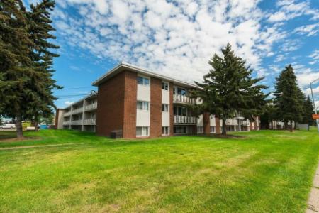 1 Bedroom - 9550-129B Ave. $708.00