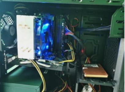 Monster Hackintosh Intel Core i7-9700K 32GB DDR4 with Window 10