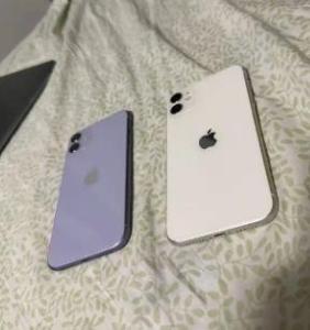 IPhone 11 (64gb) White And Purple
