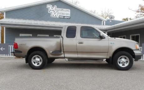 2001 Ford F-150 EXTREMELY CLEAN LARIAT FLARESIDE 4X4!
