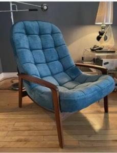 Iconic Canadian Mid century modern R Huber Teak Scoop Chair
