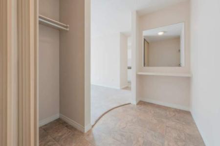 Quiet Northeast Community Along Ravine!