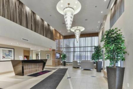 793 sq ft. 1 Bdrm+Den Condo (Private sale) near Square One