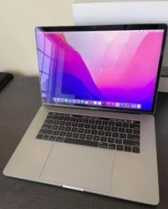 MacBook Pro 15” 2017 i7/16/512