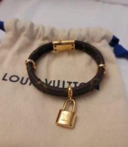 AUTHENTIC LOUIS VUITTON KEEP IT TWICE BRACELET