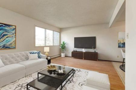 Bachelor Apartment Available for Rent $640.00