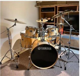 Yamaha Stage Custom Drum Kit