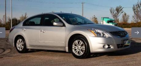 2011 Nissan Altima, Safetied, Low Kms, Winter Tires on Rims