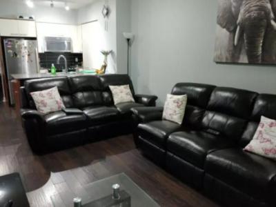 Etobicoke Condo for Rent (1bed/1den/1bath/parking/locker) $2,100