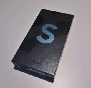 Sealed BNIB Samsung Galaxy S22