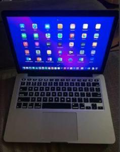 MacBook Pro Retina 13”2017 256GB i5 processor 8GB Microsoft 2019