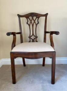 Connecticut Queen Anne Back Dining Chair by Maitland-Smith